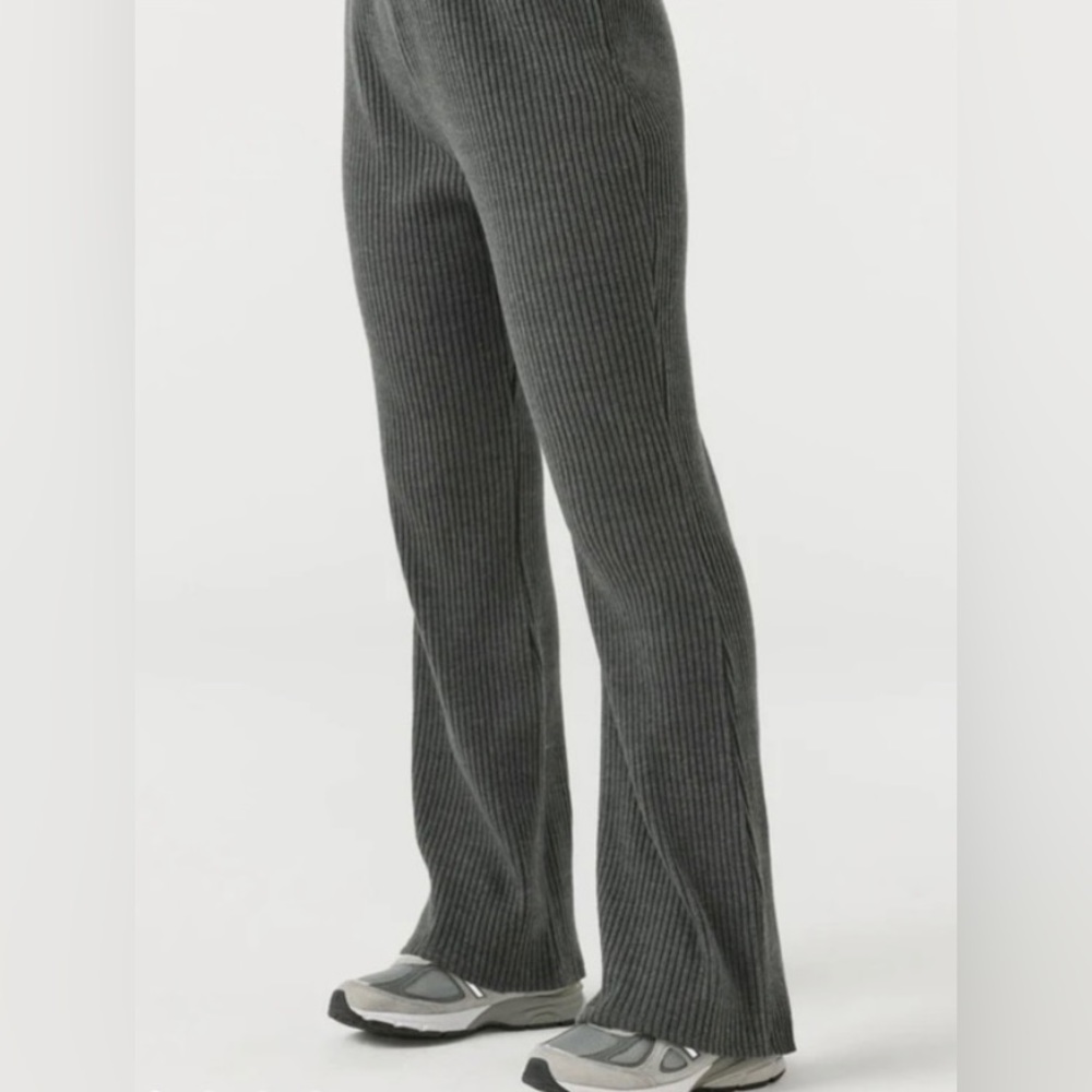 BNWT Joah Brown Relaxed Straight Leg Pant